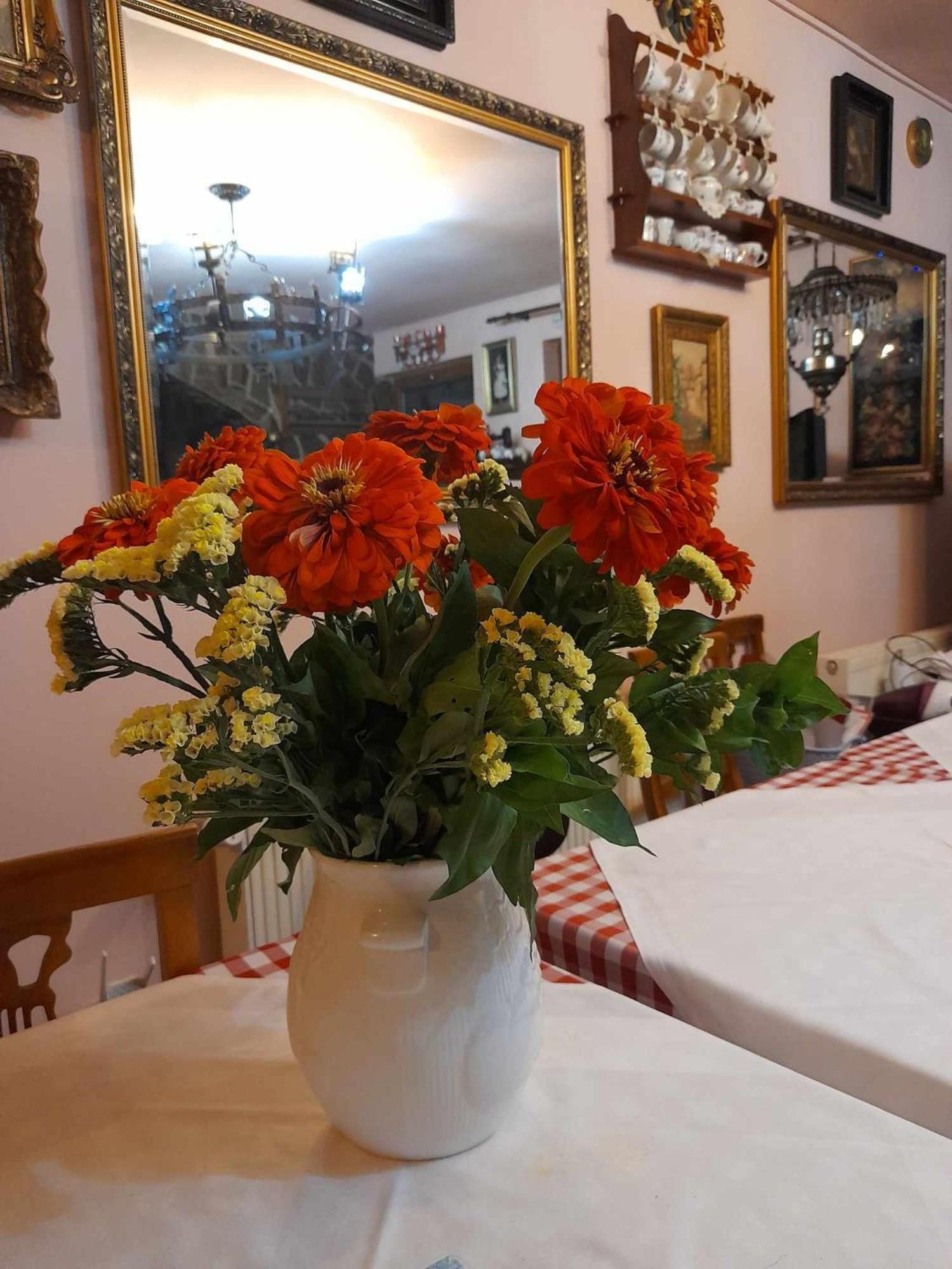 Panzio Anett Bed & Breakfast Pietroasa  Exterior photo