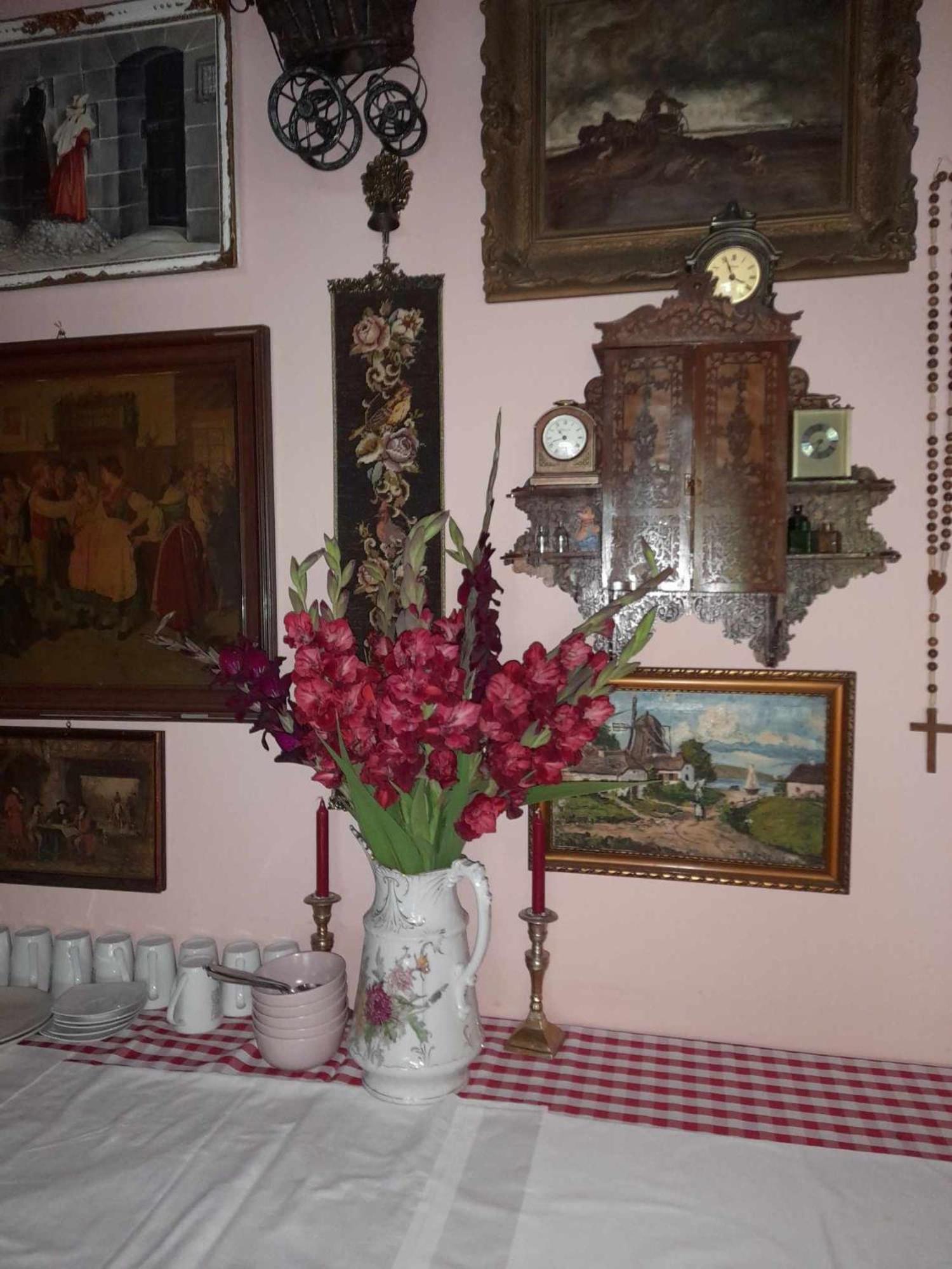 Panzio Anett Bed & Breakfast Pietroasa  Exterior photo
